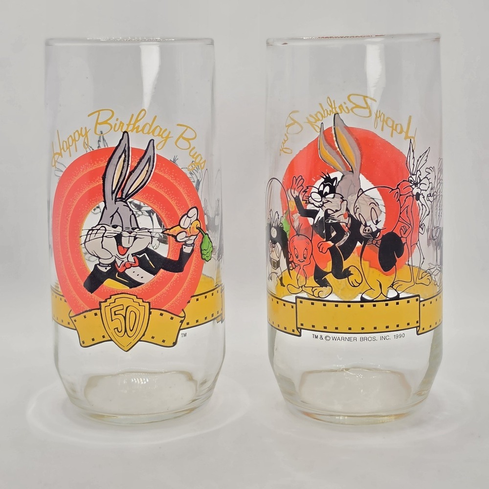 2 Vintage Warner Bros 1990 Happy Birthday Bugs Bunny 50th Anniversary Glasses